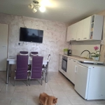 Дава се под наем Етаж от къща в Варна, Център - 70 кв.м за 408 € - Снимка #1