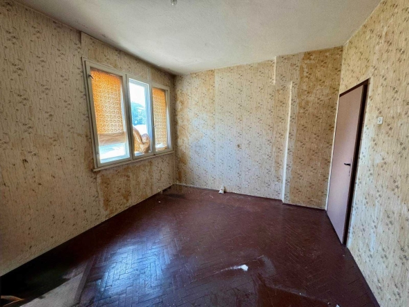 Тристаен апартамент в Русе, Център - 102 кв.м за 735 €/кв.м - Снимка #1