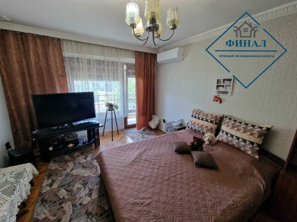 Тристаен апартамент в Шумен, Тракия - 84 кв.м за 1154 €/кв.м - Снимка #1