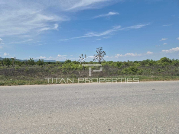 Парцел в с. Белащица, Област Пловдив - 4558 кв.м за 220 €/кв.м - Снимка #1