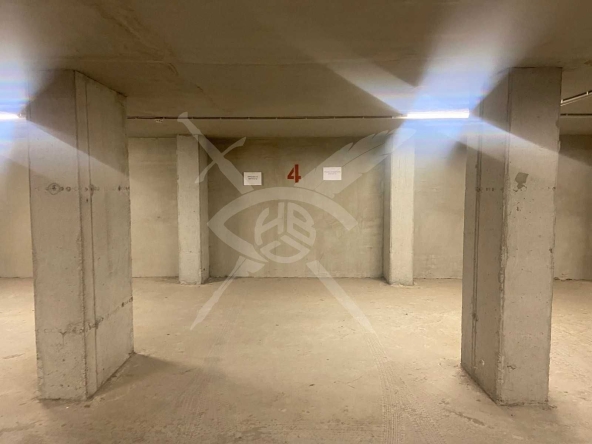 Гараж / Паркомясто в Бургас, Изгрев - 15 кв.м за 1034 €/кв.м - Снимка #1