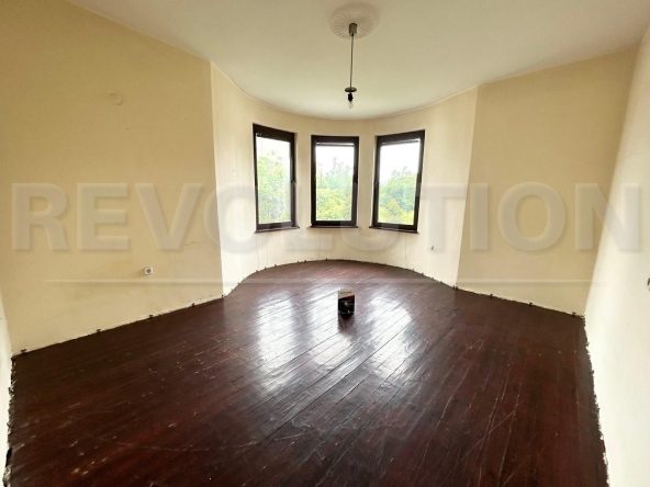 Четиристаен апартамент в София, Център - 120 кв.м за 5417 €/кв.м - Снимка #1