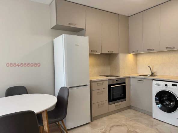 Дава се под наем Двустаен апартамент в София, Малинова долина - 55 кв.м за 750 € - Снимка #1