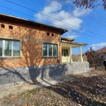 Къща в с. Дебово, Област Плевен - 300 кв.м за 100 €/кв.м - Снимка #1