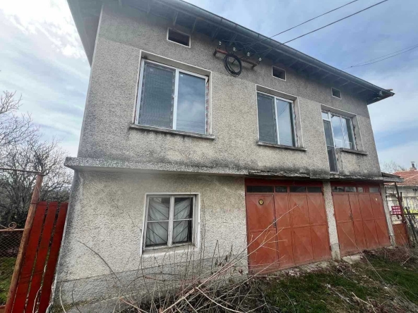 Къща в с. Макариополско, Област Търговище - 140 кв.м за 237 €/кв.м - Снимка #1