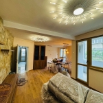 Тристаен апартамент в Бургас, Лазур - 120 кв.м за 2334 €/кв.м - Снимка #1