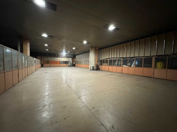 Дава се под наем Склад в Пловдив, Индустриална зона - Тракия - 400 кв.м за 1020 € - Снимка #1