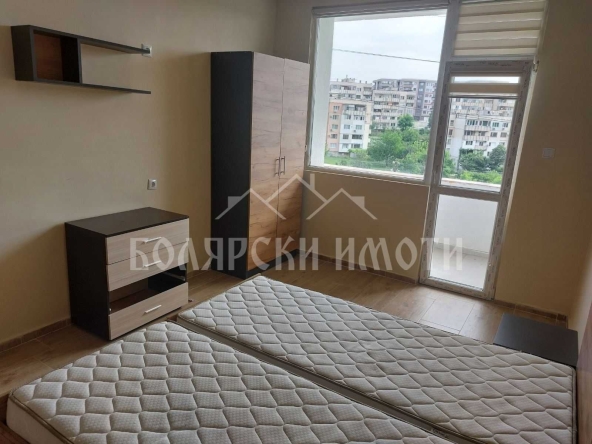 Дава се под наем Тристаен апартамент в Велико Търново, Бузлуджа - 65 кв.м за 357 € - Снимка #1