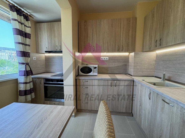 Дава се под наем Тристаен апартамент в Варна, Левски - 60 кв.м за 450 € - Снимка #1