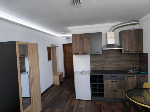 Дава се под наем Едностаен апартамент в к.к. Слънчев бряг - 28 кв.м за 200 € - Снимка #1