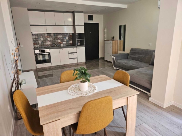 Дава се под наем Двустаен апартамент в София, Люлин 5 - 55 кв.м за 549 € - Снимка #1