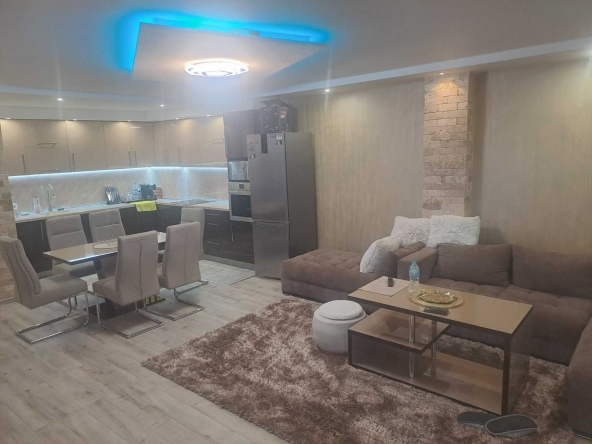 Дава се под наем Двустаен апартамент в Димитровград - 45 кв.м за 204 € - Снимка #1