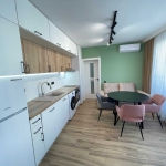 Дава се под наем Тристаен апартамент в София, Люлин 10 - 90 кв.м за 699 € - Снимка #1