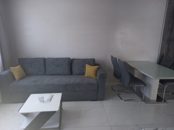 Дава се под наем Тристаен апартамент в София, Надежда 2 - 80 кв.м за 749 € - Снимка #1