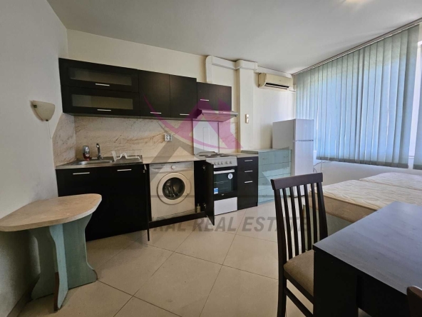 Дава се под наем Едностаен апартамент в Варна, Левски - 25 кв.м за 350 € - Снимка #1