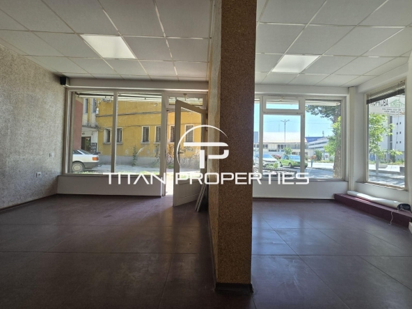 Дава се под наем Офис в Пловдив, Кършияка - 100 кв.м за 425 € - Снимка #1