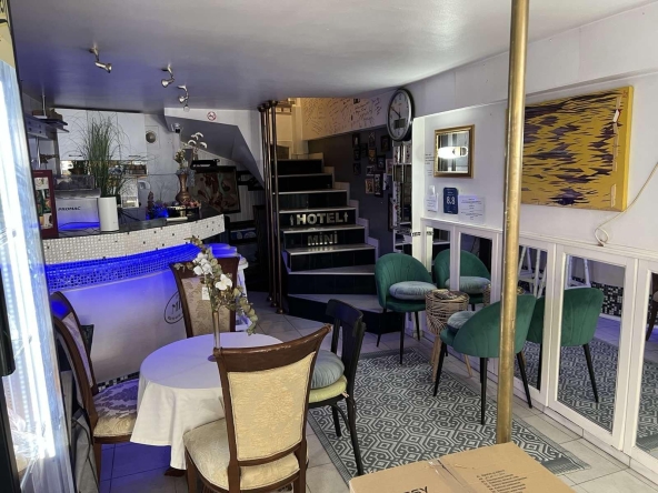 Дава се под наем Заведение в Пловдив, Център - 44 кв.м за 1500 € - Снимка #1