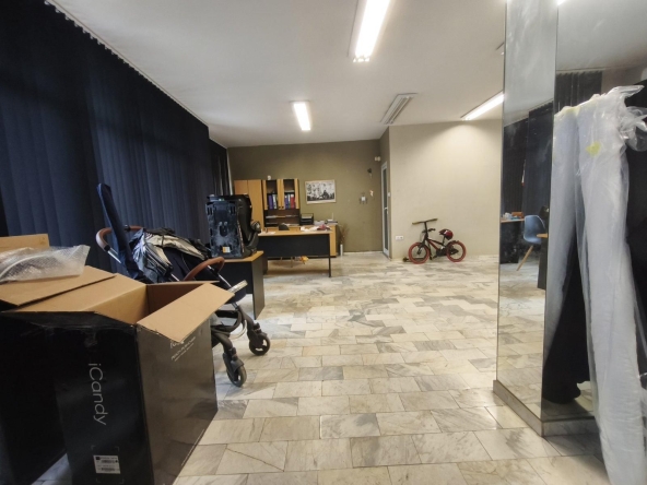 Дава се под наем Офис в Пловдив, Мараша - 80 кв.м за 400 € - Снимка #1