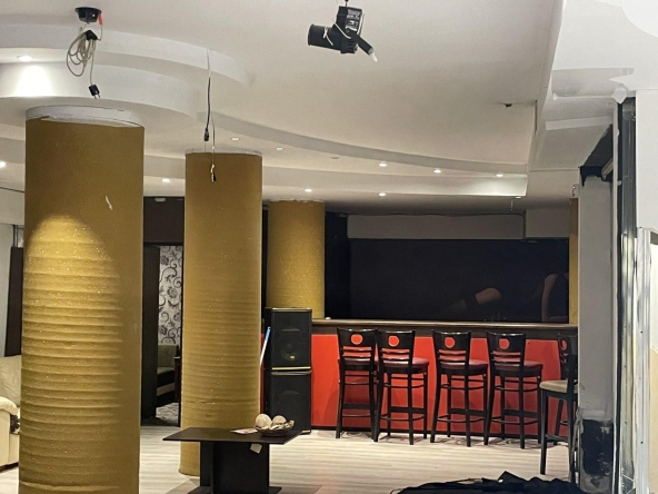 Дава се под наем Заведение в Пловдив, Кършияка - 180 кв.м за 800 € - Снимка #1