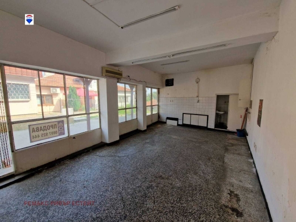 Магазин в Русе, Дружба 2 - 38 кв.м за 972 €/кв.м - Снимка #1