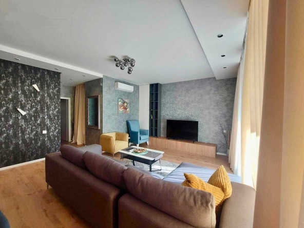 Дава се под наем Двустаен апартамент в София, Младост 4 - 80 кв.м за 433.5 € - Снимка #1