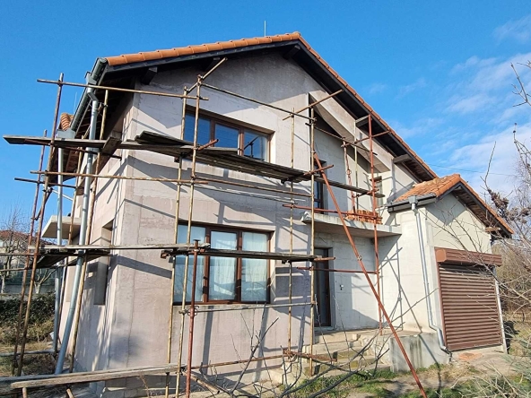 Къща в Варна, м-т Боровец - юг - 150 кв.м за 1587 €/кв.м - Снимка #1