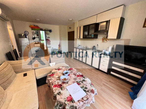 Двустаен апартамент в к.к. Слънчев бряг - 55 кв.м за 1164 €/кв.м - Снимка #1