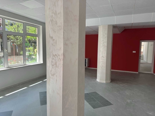 Магазин в Велико Търново, Център - 111 кв.м за 621 €/кв.м - Снимка #1