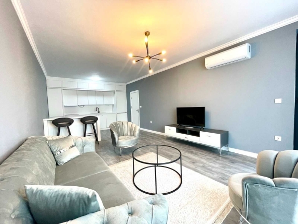 Тристаен апартамент в Пловдив, Център - 115 кв.м за 2261 €/кв.м - Снимка #1