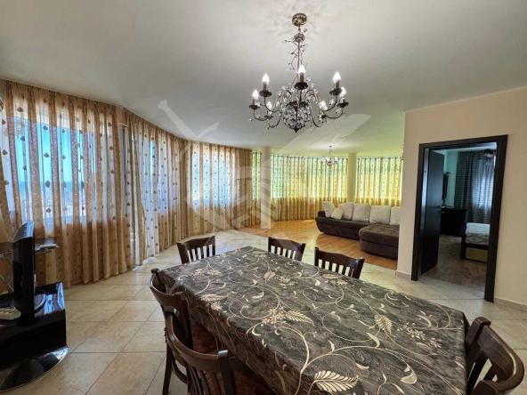 Тристаен апартамент в Поморие - 130 кв.м за 1154 €/кв.м - Снимка #1