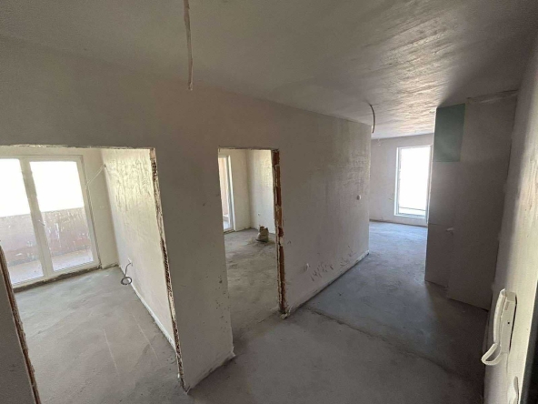 Тристаен апартамент в Пловдив, Кючук Париж - 125 кв.м за 943 €/кв.м - Снимка #1