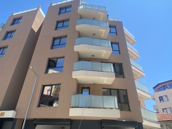 Едностаен апартамент в Пловдив, Център - 48 кв.м за 1790 €/кв.м - Снимка #1