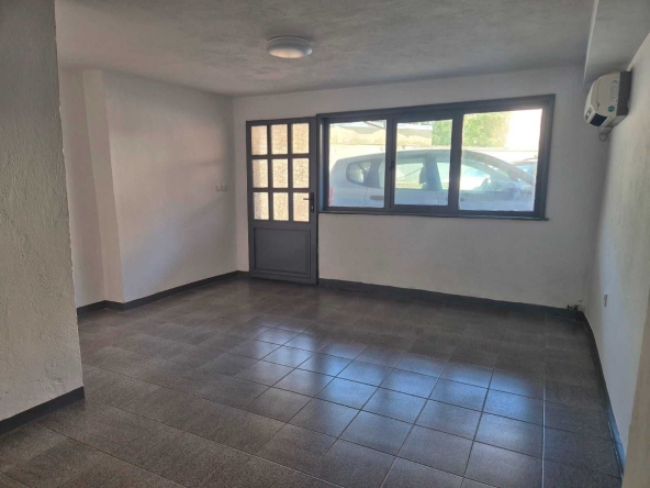 Дава се под наем Магазин в Варна, Център - 32 кв.м за 85000 € - Снимка #1