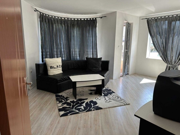 Дава се под наем Двустаен апартамент в Пловдив, Кършияка - 65 кв.м за 367.2 € - Снимка #1