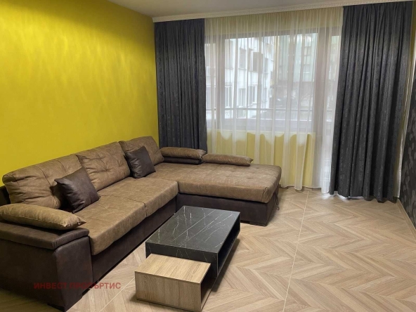 Дава се под наем Тристаен апартамент в София, Красно село - 110 кв.м за 1000 € - Снимка #1