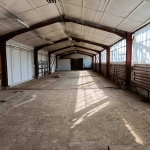 Промишлена сграда в Казанлък - 1200 кв.м за 305 €/кв.м - Снимка #1