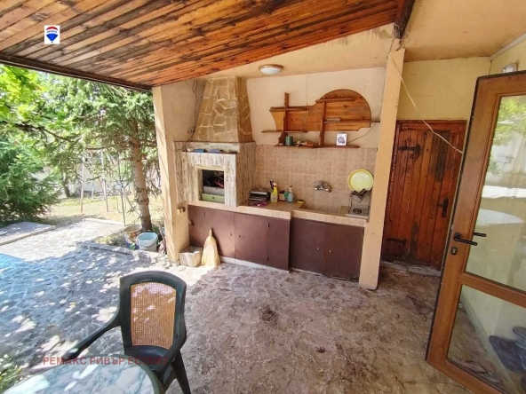 Дава се под наем Къща в Русе, в.з. Касева Чешма - 120 кв.м за 408 € - Снимка #1