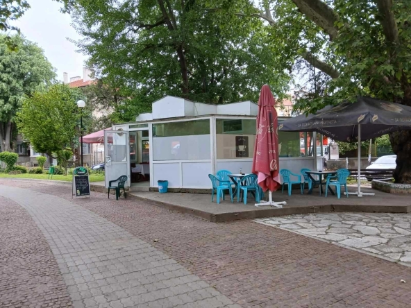 Заведение в Кюстендил, Румена войвода - 50 кв.м за 15 €/кв.м - Снимка #1