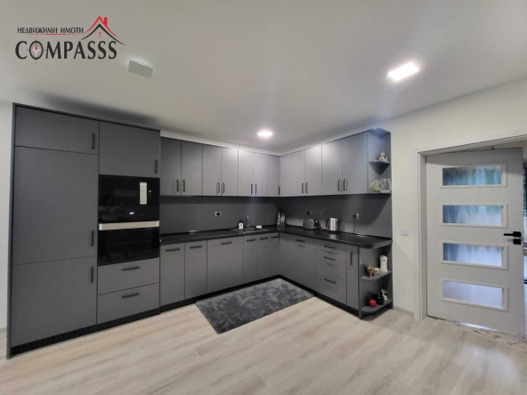 Къща в Балчик - 200 кв.м за 850 €/кв.м - Снимка #1