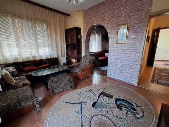 Къща в с. Баните, Област Смолян - 162 кв.м за 221 €/кв.м - Снимка #1
