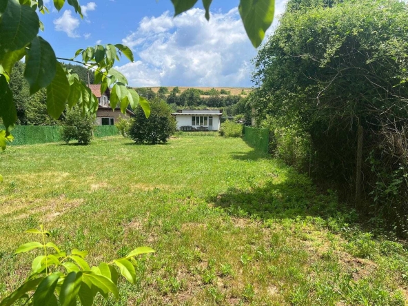 Парцел в София, Витоша - 831 кв.м за 43 €/кв.м - Снимка #1