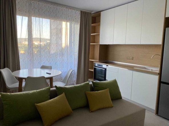 Дава се под наем Двустаен апартамент в София, 7-ми 11-ти километър - 48 кв.м за 590 € - Снимка #1