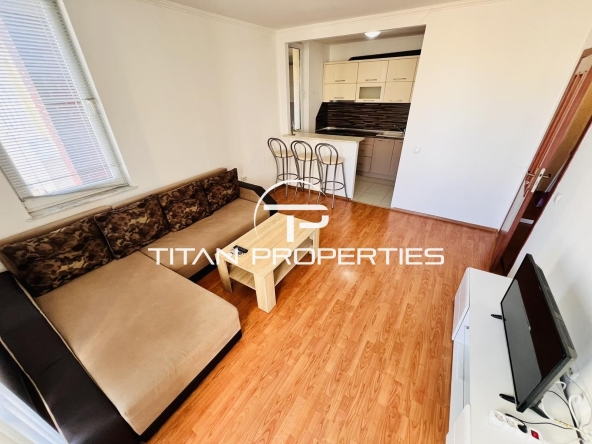 Дава се под наем Двустаен апартамент в Бургас, Славейков - 65 кв.м за 408 € - Снимка #1