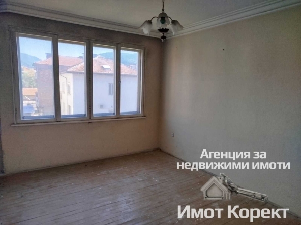 Етаж от къща в Асеновград - 120 кв.м за 829 €/кв.м - Снимка #1