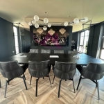 Дава се под наем Тристаен апартамент в Варна, Център - 200 кв.м за 3000 € - Снимка #1