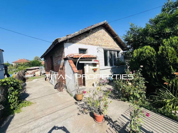 Къща в Бургас, Долно Езерово - 75 кв.м за 1667 €/кв.м - Снимка #1