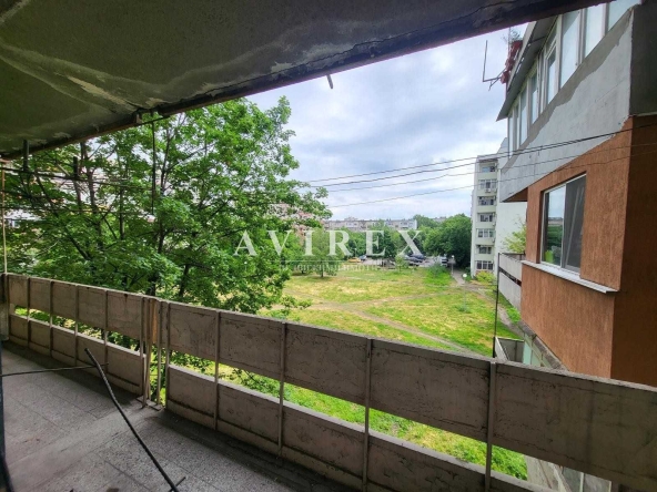 Тристаен апартамент в Пловдив, Христо Смирненски - 65 кв.м за 1431 €/кв.м - Снимка #1