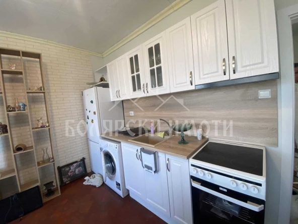 Дава се под наем Четиристаен апартамент в Горна Оряховица - 95 кв.м за 282 € - Снимка #1