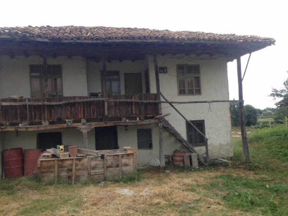 Къща в с. Голямо Соколово, Област Търговище - 100 кв.м за 148 €/кв.м - Снимка #1