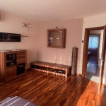 Дава се под наем Тристаен апартамент в София, Зона Б-19 - 87 кв.м за 765 € - Снимка #1